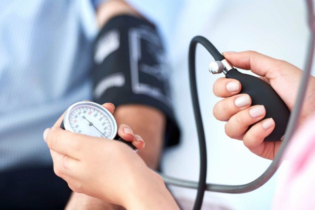 Aumento persistente da presión arterial un signo de presión arterial alta